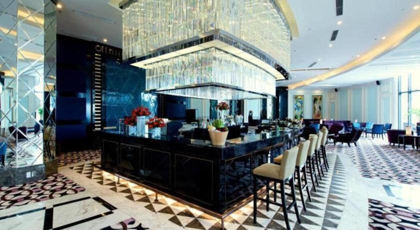 Vinpearl Discovery Rockside Nha Trang Exterior photo